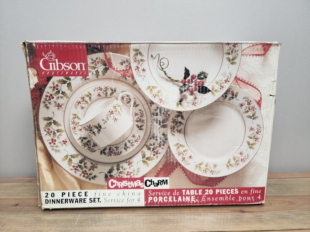 Gibson Holiday Charm Fine China 20 Piece Dinner Set Place Setting for 4